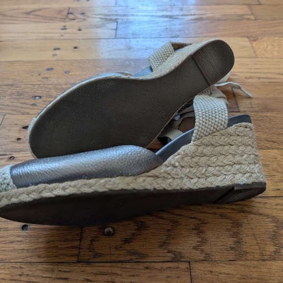 Vionic  Maris Metallic Espadrille Wedges - Picture 5 of 7